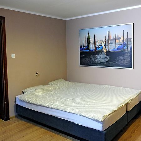 Korona Hostel Elblag Luaran gambar